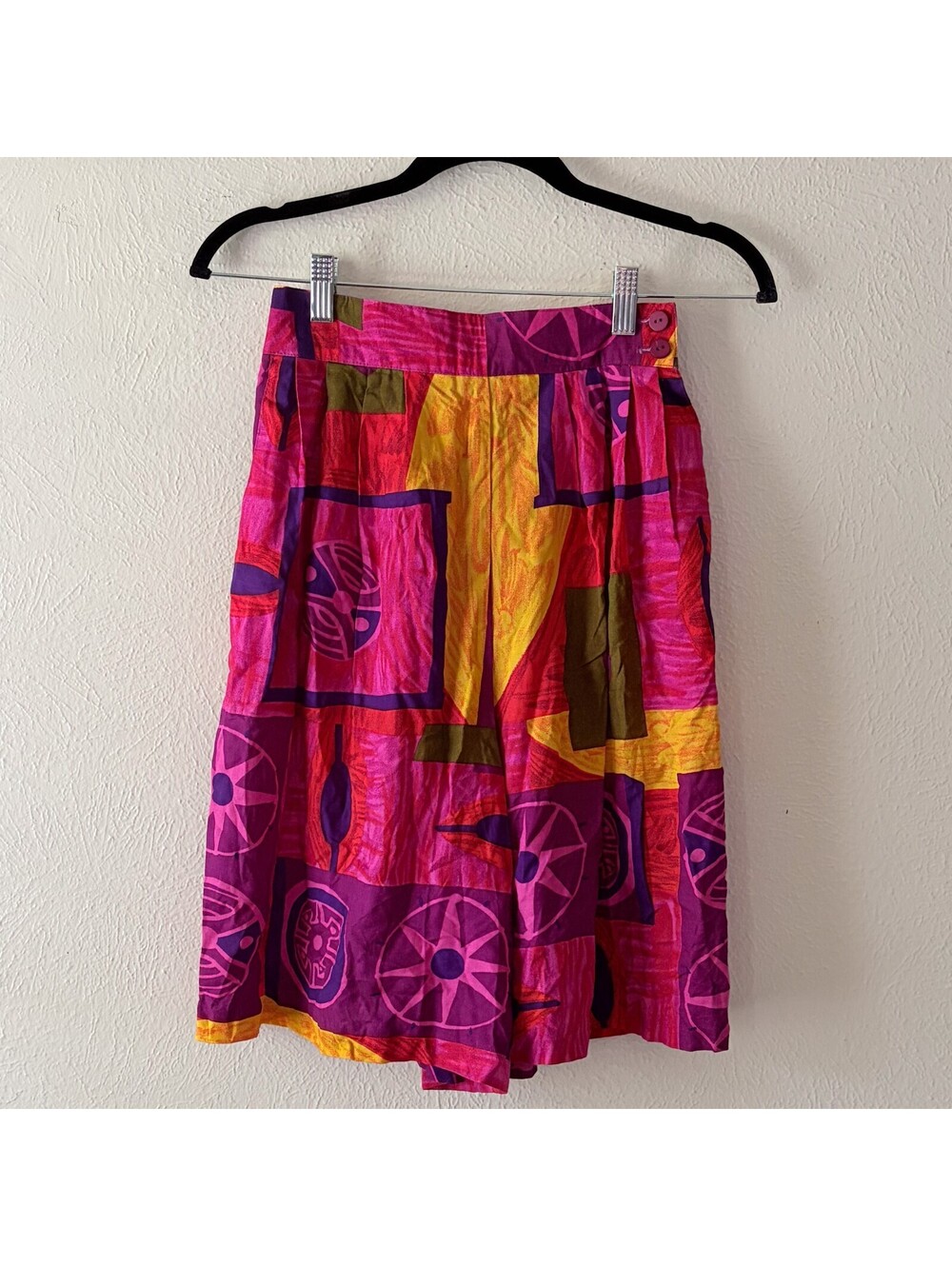 Vintage Deadstock High-Waisted Colorful Shorts